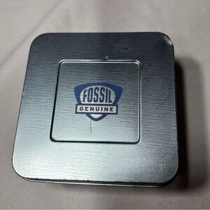 3.5” Authentic Fossil Watch Tin Collectors Item Excellent Preloved Condition